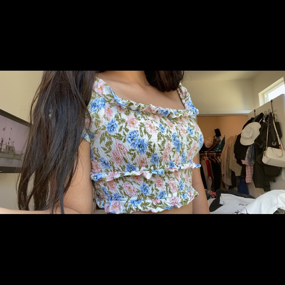 Scrunched Floral Top